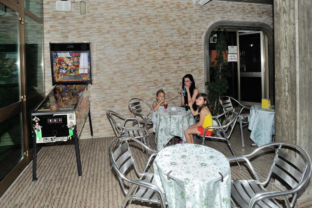 Hotel Lidia Alba Adriatica Zewnętrze zdjęcie